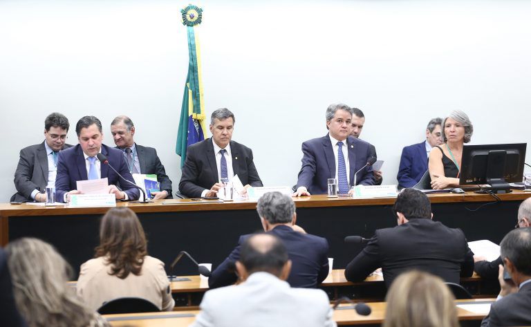 Comissões da Câmara aprovaram o orçamento de 2026
